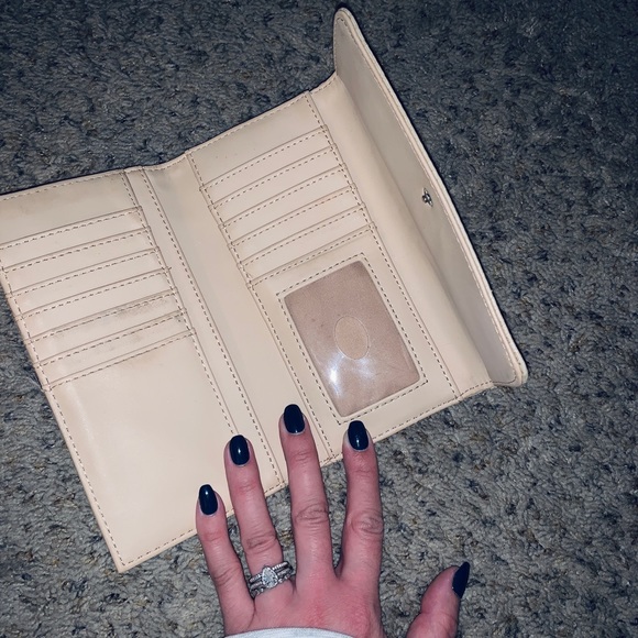 Guess wallet - Picture 3 of 3